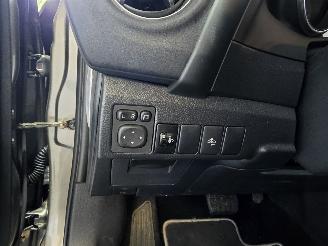 Toyota Auris 1.8 Hybrid Dynamic Ultimate picture 26