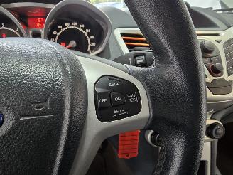 Ford Fiesta 1.6 TDCi Titanium picture 29