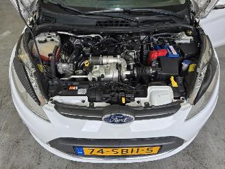 Ford Fiesta 1.6 TDCi Titanium picture 13