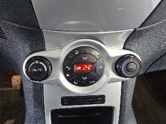 Ford Fiesta 1.6 TDCi Titanium picture 31