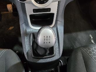 Ford Fiesta 1.6 TDCi Titanium picture 32