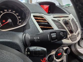 Ford Fiesta 1.6 TDCi Titanium picture 27