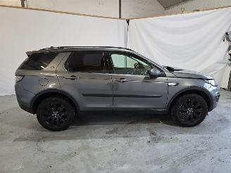 Land Rover Discovery Sport 2.0 TD4 HSE picture 8