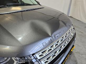 Land Rover Discovery Sport 2.0 TD4 HSE picture 9