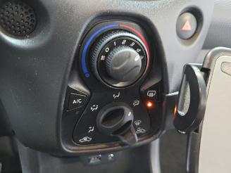 Toyota Aygo 1.0 VVT-i x-fun picture 30