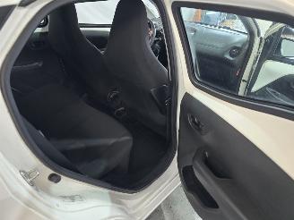 Toyota Aygo 1.0 VVT-i x-fun picture 16