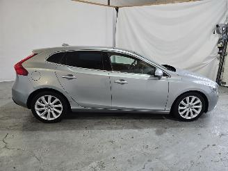 Volvo V-40 1.6 D2 R-Design picture 8