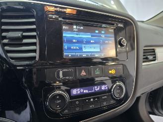 Mitsubishi Outlander 2.0 PHEV Intense + picture 37