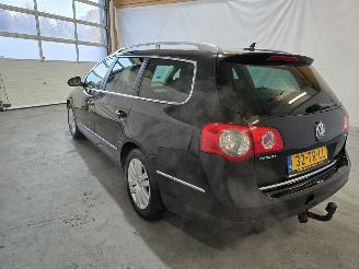 Volkswagen Passat 2.0 FSI Highline Business picture 5