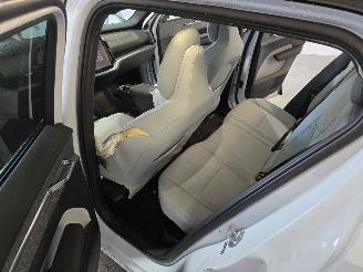 Volvo EX30 Single Motor Extended Range Ultra 69 kWh picture 26