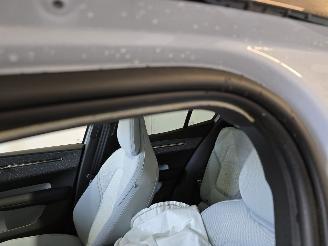 Volvo EX30 Single Motor Extended Range Ultra 69 kWh picture 19