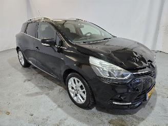 skadebil auto Renault Clio 0.9 TCe Limited 2020/11