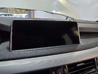 BMW X5 M50D picture 37