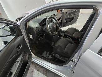 Mitsubishi Space-star 1.2 Cool+ picture 18