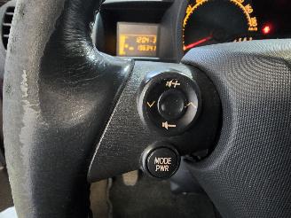 Toyota iQ 1.0 L picture 28