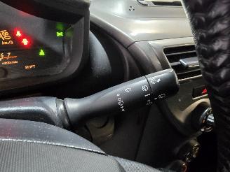 Toyota iQ 1.0 L picture 27