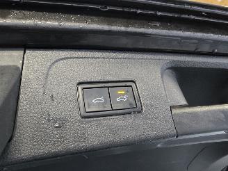 Volkswagen Passat Variant 1.5 TSI Business picture 18