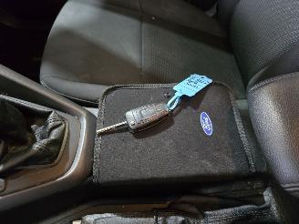 Ford Focus 1.0 Trend Edition picture 31