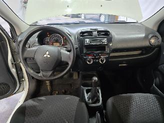 Mitsubishi Space-star 1.0 Inform picture 21