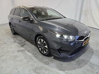 Unfallwagen Kia Ceed 1.0 T-GDi MHEV Design Edition 2025/5