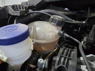 Peugeot 208 1.2 PureTech 100 Allure picture 13