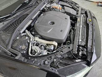 Volvo V-60 2.0 T6 Plug-in hybrid AWD Plus Dark picture 19