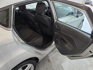 Ford Fiesta 1.0 Titanium picture 17