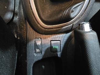 Renault Clio 0.9 TCe Expression picture 35