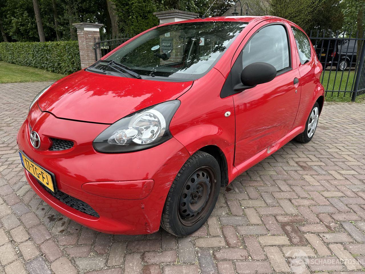 Toyota Aygo 1.0-12V