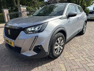 škoda osobní automobily Peugeot 2008 1.2 PURETECH BLUE LEASE ACTIVE ECC/NAV/LMV/PDC 2020/8