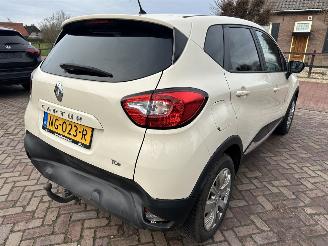 Renault Captur 0.9 TCe Dynamique picture 6