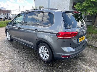 Volkswagen Touran 1.2tsi clima/navi/pdc v+a picture 4