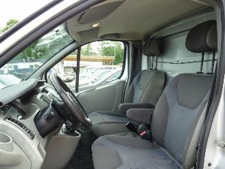 Opel Vivaro 2.5 CDTi L1H1 Klima 2-Persoons Trekhaak 107KW Euro 4 picture 9