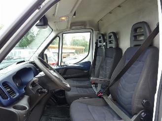 Iveco Daily 35-140 2.3 HPi L2H2 Klima Automaat Trekhaak 100KW Euro 6 picture 9