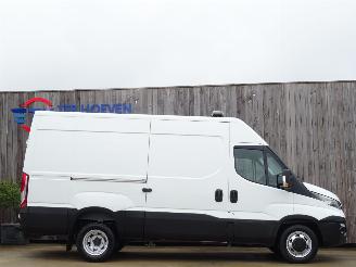 Iveco Daily 35-140 2.3 HPi L2H2 Klima Automaat Trekhaak 100KW Euro 6 picture 4