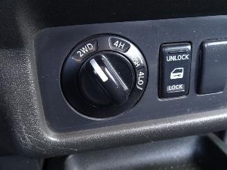 Nissan Navara 2.5 DCi 4X4 Kingcab Airco 2-Persoons Trekhaak 128KW Euro 4 picture 13