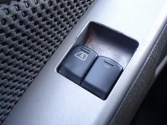 Nissan Navara 2.5 DCi 4X4 Kingcab Airco 2-Persoons Trekhaak 128KW Euro 4 picture 14