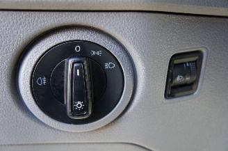 Volkswagen Crafter 2.0 TDi Maxi Airco 3-Persoons Apple Carplay 103KW Euro 6 picture 16