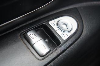Mercedes Vito 111 CDi Lang Airco Navi Cruise Trekhaak 84W Euro 5 picture 17