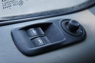 Renault Trafic 2.0 DCi L1H1 Airco Navi Cruise PDC Trekhaak 84KW Euro 5 picture 18