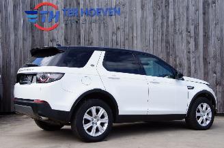 Land Rover Discovery Sport 2.0 eD4 HSE Airco Navi Pano Stuurverwarming 110KW Euro 6 picture 3