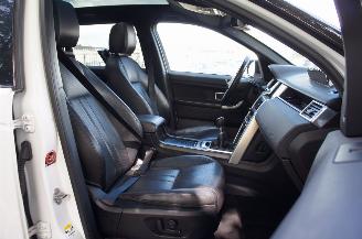 Land Rover Discovery Sport 2.0 eD4 HSE Airco Navi Pano Stuurverwarming 110KW Euro 6 picture 11