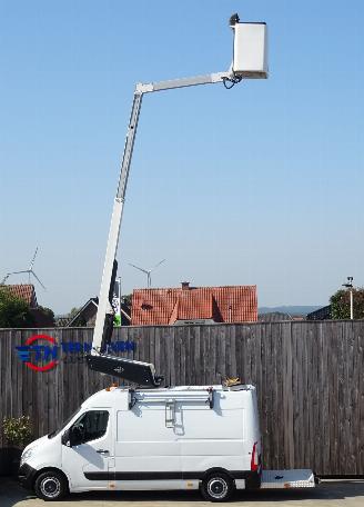 uszkodzony samochody osobowe Renault Master 2.3 DCi L2H2 Hoogwerker 10M! Navi Cruise 92KW Euro 5 2013/9