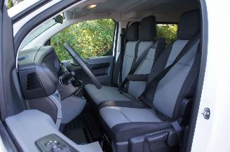 Toyota ProAce 1.5 D-4D Lang 9-Persoons Airco Cruise Isofix 88KW Euro 6 picture 9