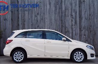 Mercedes B-klasse B180D Airco Navi Cruise Stoelverwarming BAK Kapot! 80KW Euro 6 picture 4