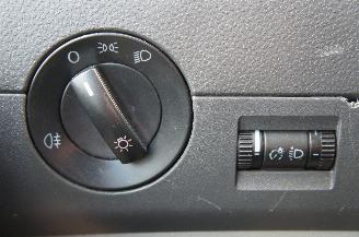 Volkswagen Transporter T5 2.0 TDi Lang 9-Persoons Airco Cruise DSG 103KW Euro 5 picture 18