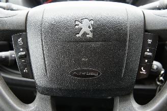 Peugeot Boxer 2.2 HDi L2H2 Airco Cruise 3-Persoons Trekhaak 96KW Euro 5 picture 14