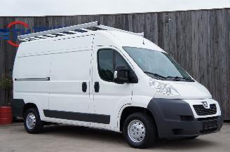 Peugeot Boxer 2.2 HDi L2H2 Airco Cruise 3-Persoons Trekhaak 96KW Euro 5 picture 5