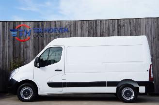 krockskadad bil auto Renault Master 2.3 DCi L2H2 Automaat Airco Naci Cruise Trekhaak 92KW Euro 5 2013/6