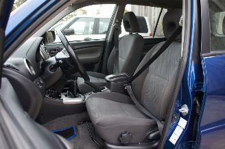 Toyota Rav-4 2.0-16V VVT-i 4X4 Airco Cruise Trekhaak 110KW Euro 4 picture 9